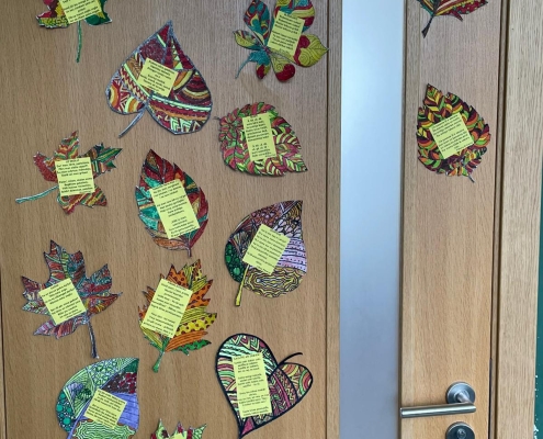 ,, Kad rudens lapas krīt, dzeja atdzimst!”